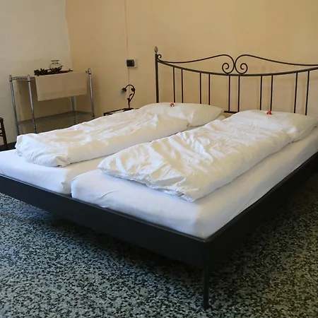 Casa Re - E Vino A 3*