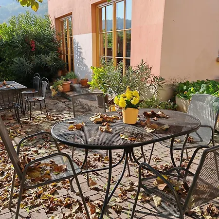 Casa Re - E Vino A 3*