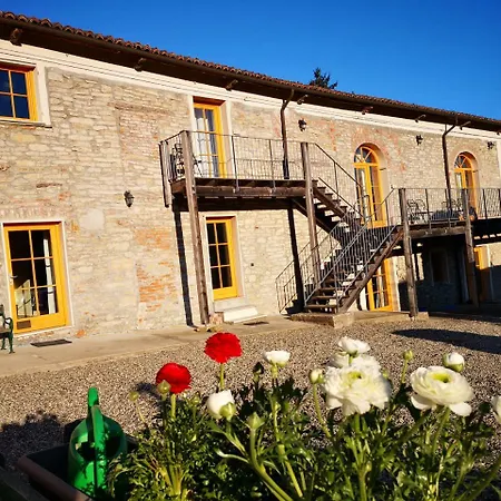Casa Re - E Vino A 4*