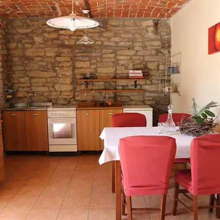Casa Re - E Vino A Bed & Breakfast Montabone