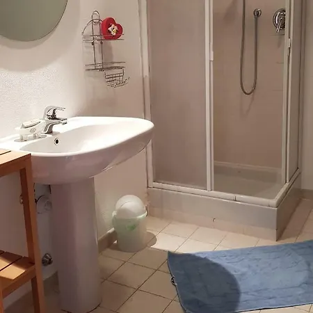 Casa Re - E Vino A Bed & Breakfast Montabone