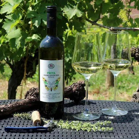 Bed & Breakfast Casa Re - E Vino A 3*