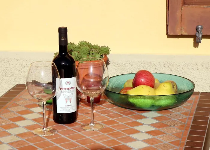 Casa Re - E Vino A Bed & Breakfast Montabone